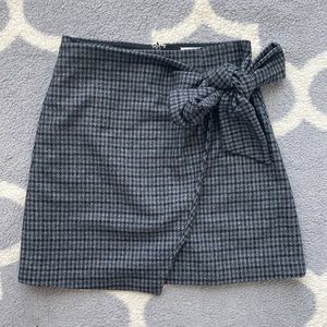 Aritzia Wilfred Wrap-Front Tie Skirt Bow Grey Plaid Checkers Dorine Like New